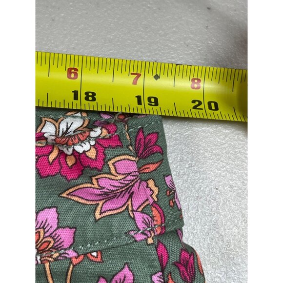 St John's Bay Womens Size 18 Bermuda Shorts Floral Green Midrise tummy control - Picture 4 of 12